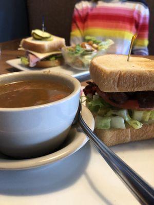 Conley's Place Restaurant & Pioneer Pies Bakery