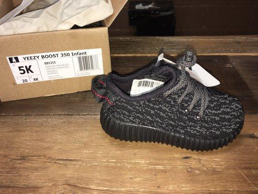 Baby Yzeey's in the house!!! Pirate Black so she can match Daddy Joe Look for Albert and Izzy