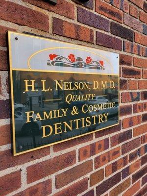 Heidi L Nelson, DMD FAGD