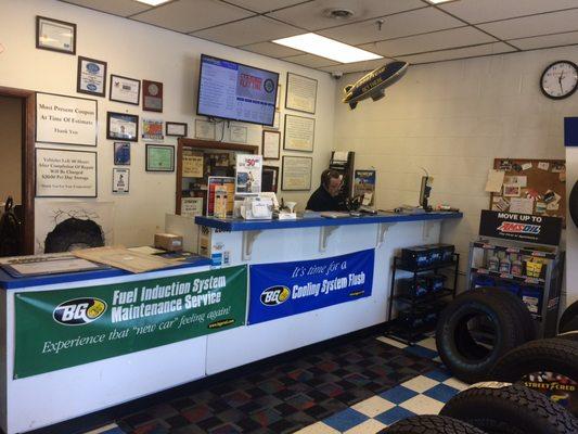 Madison Heights Tire & Auto