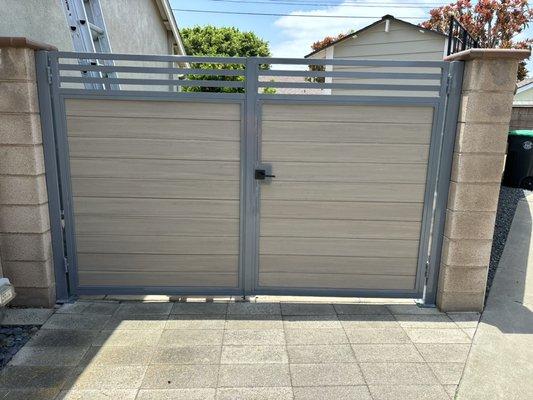 Double swing metal gate with composite wood!! Amazing!!