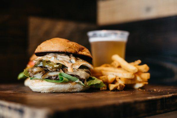 Konjoe Burger, Fries and Beer