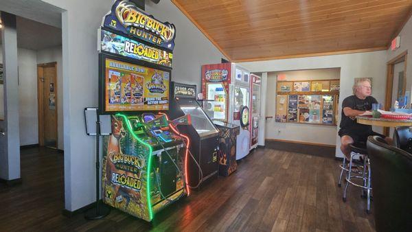 Off The Hook Bar & Grill