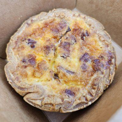 Bacon and cheddar quiche