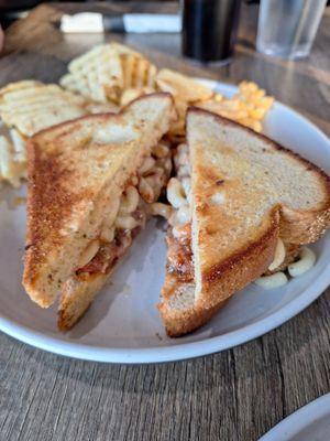 Shuey's Restaurant and Lounge