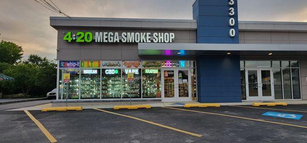 420 Mega Smoke Shop