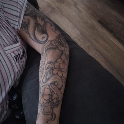 Roman Ink Tattoo Parlor