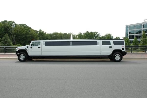 Charlotte's Only 22 Passenger Hummer H2. 6-22 Passenger Black & White Limousine's, Black SUV's and Car Service.