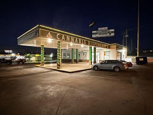 Hemp Connect Outside