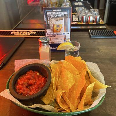 Fresh crispy chips and rich zingy salsa!