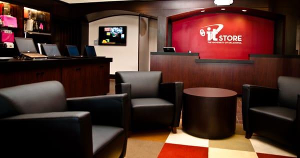 OU IT Store Interior