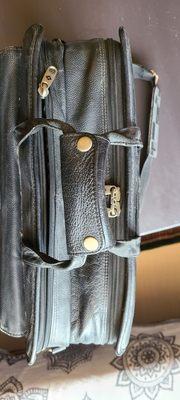 Albert's Shoe Repair