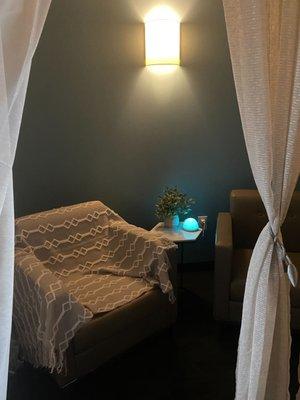 Hand & Stone Massage and Facial Spa