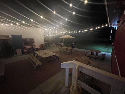 This is the outdoor seating area is so big how cute !