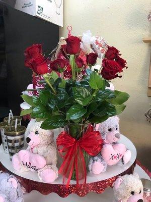 Keekees Flowers & Gifts