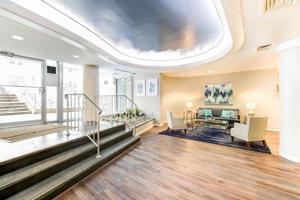 Hilltop House Apartments