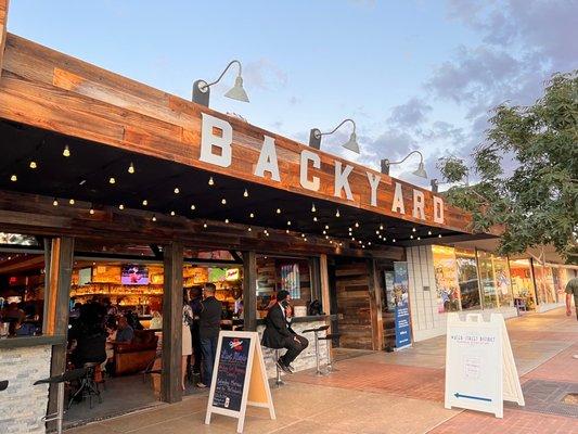 Opens up to the outside!