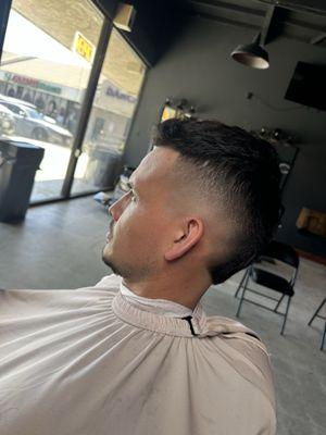 Mid fade Fro hawk