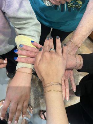 The white gold paper clip is the one from Loveweld