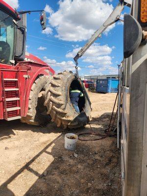 Lonestar Service and Tire Sale