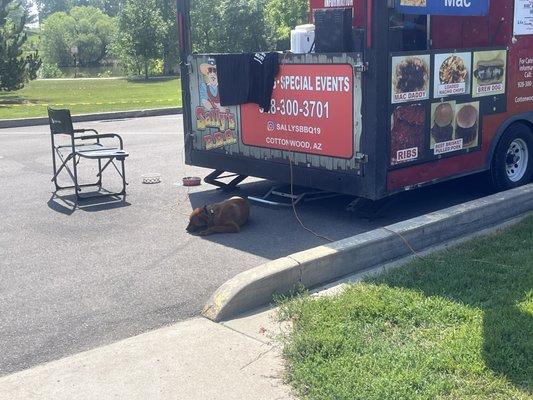 Sally's Mesquite Grill & Bbq