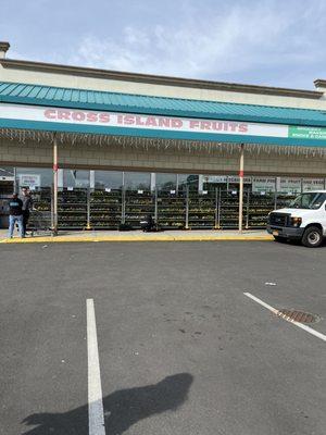 Cross Island Deli
