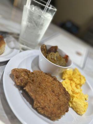 I had the pork chops on two occasions, and each time it was crispy on the outside and juicy on the inside. Highly recommend!