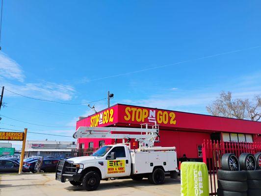 3D letters installed on Airline Dr in Kenner