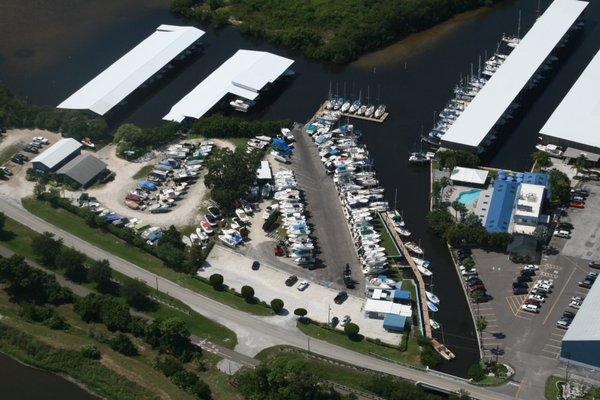 Island Harbor Marina