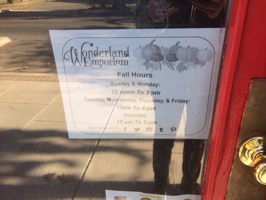 Fall hours that depend on season