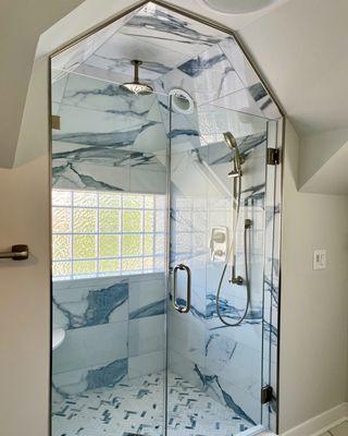 LeClaire Flooring & Design