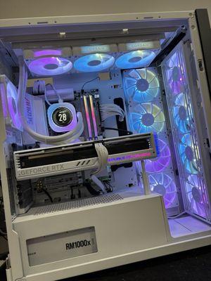 White Gaming Build