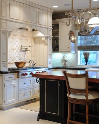 Hollywood Sierra Kitchens