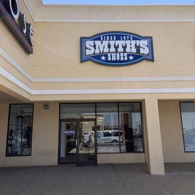 Smith's Shoes Inc