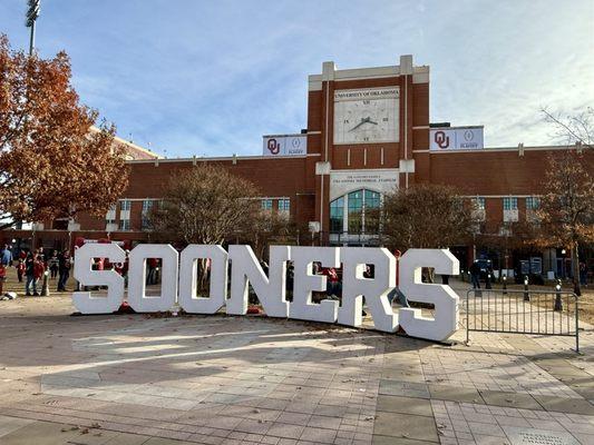 The Gaylord Family Oklahoma Memorial Stadium