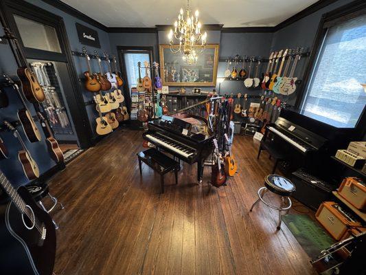 Shuffs Music & Piano Showroom