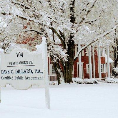 Dave C Dillard, CPA