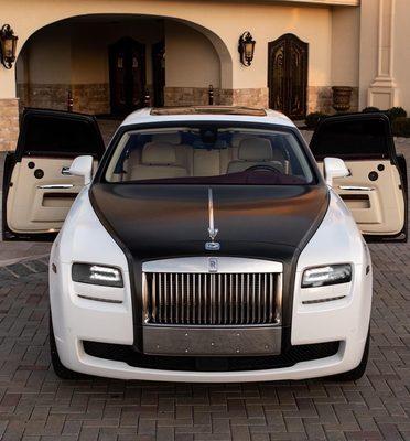 Lavish Car Rental & Limo Service