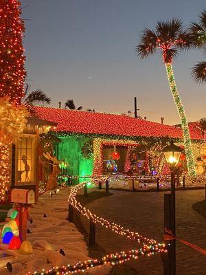 The Macek Family Christmas Lights