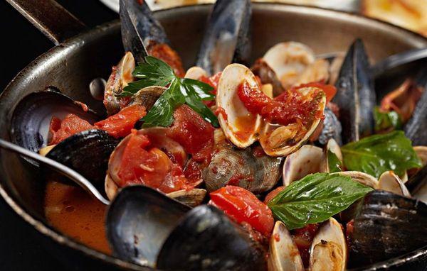 Angelo Elia Pizza Bar Tapas