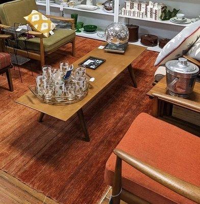 Beehive Antiques