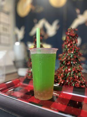 Honeydew lemonade with pomegranate popping