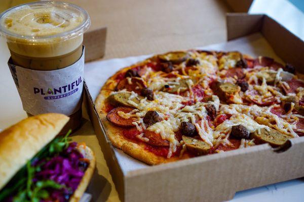 Plant Lover's Pizza and Shroom D'Cafe - IG: @nelson_eats