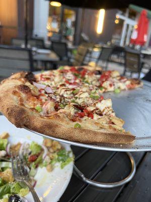 Barbecue chicken pizza