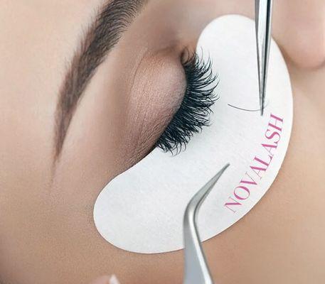 15 years Novalash Technician!