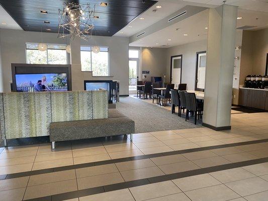 Spacious Lobby and Plenty of Coffee