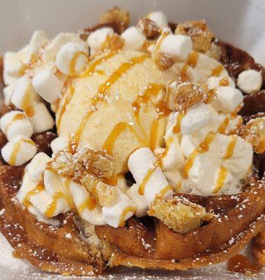 Mrs. Nomad's Sweets & Treats