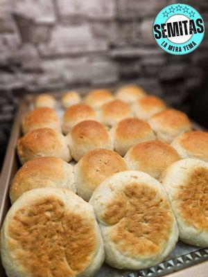 Semitas La Mera Yema