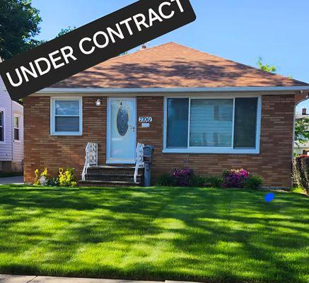 Listing. Under contract in 4 days
