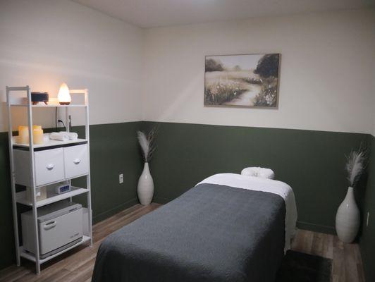 One of our private treatment rooms, designed with soothing colors, soft lighting, and spa essentials to help you relax in total comfort.